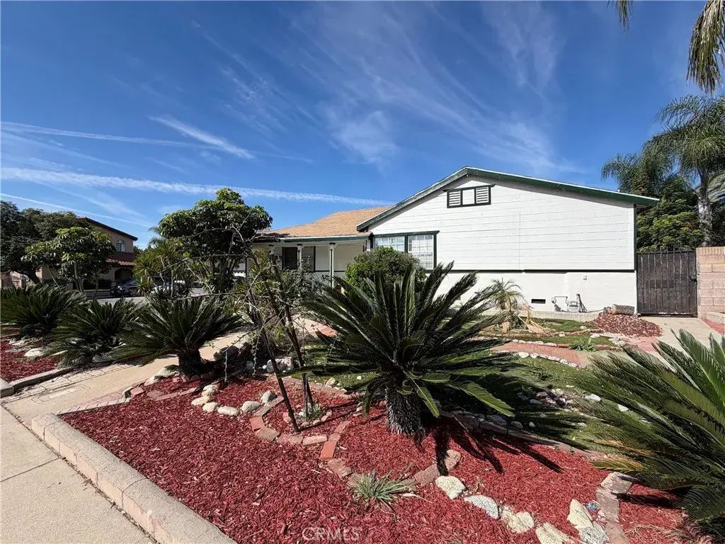 479 Carleton Avenue, Claremont