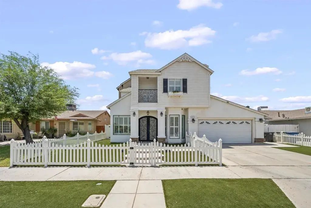 257 Driftwood Dr, El Centro