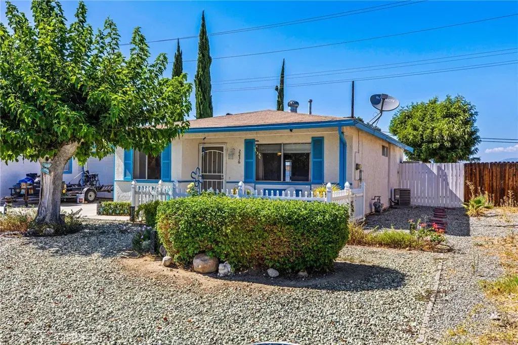 2236 San Padre, Hemet