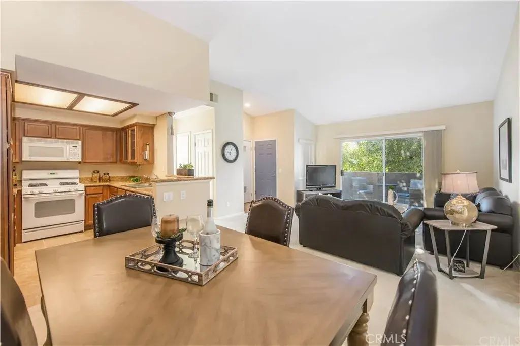 200 E Alessandro 47, Riverside