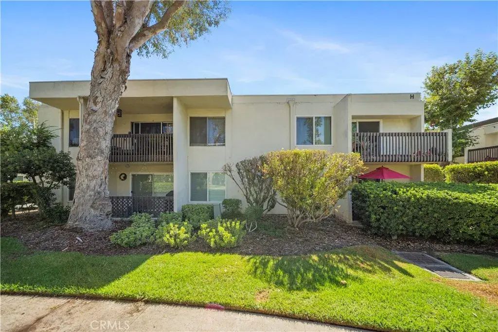 23515 Lyons 261, Valencia