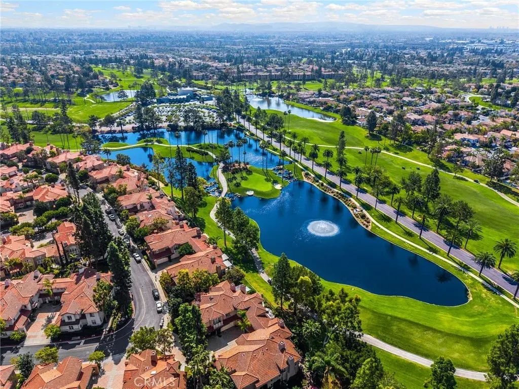 2571 Tequestra, Tustin