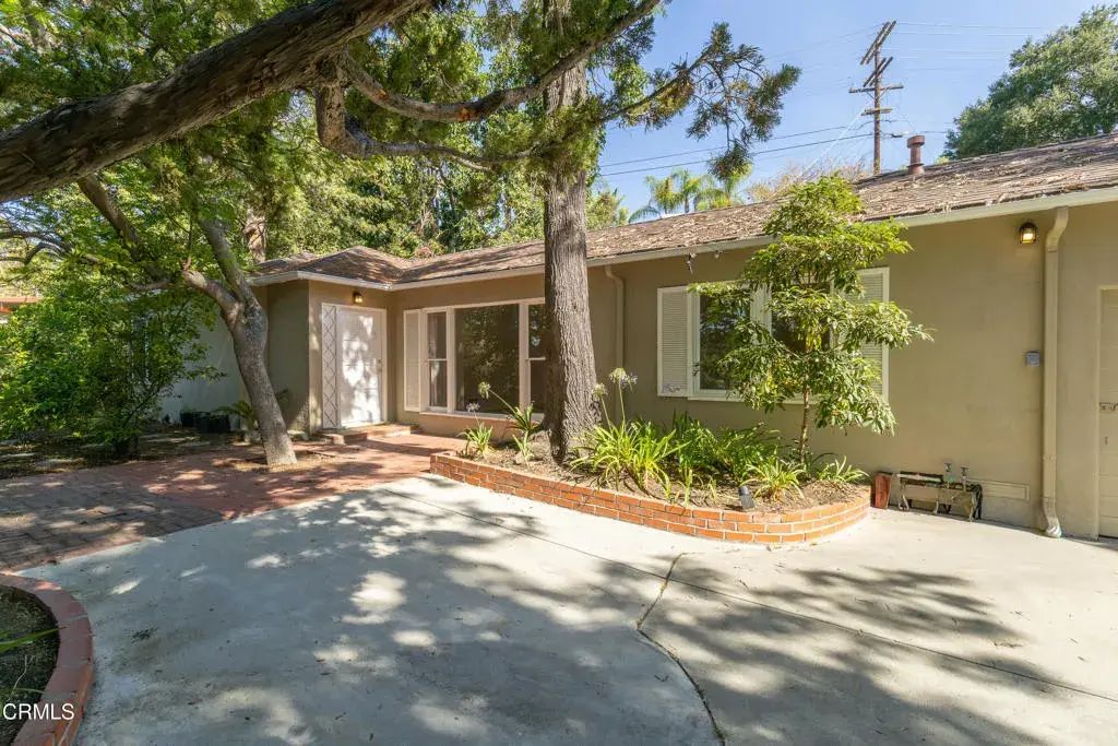 1425 Brixton Road, Pasadena