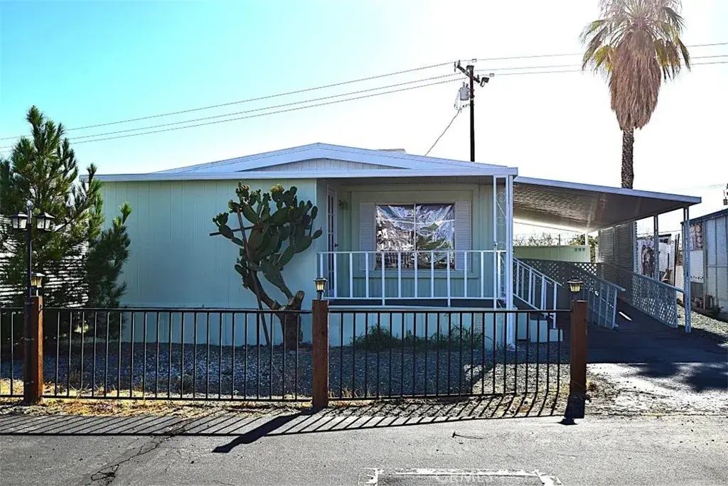 56254 29 Palms 15, Yucca Valley