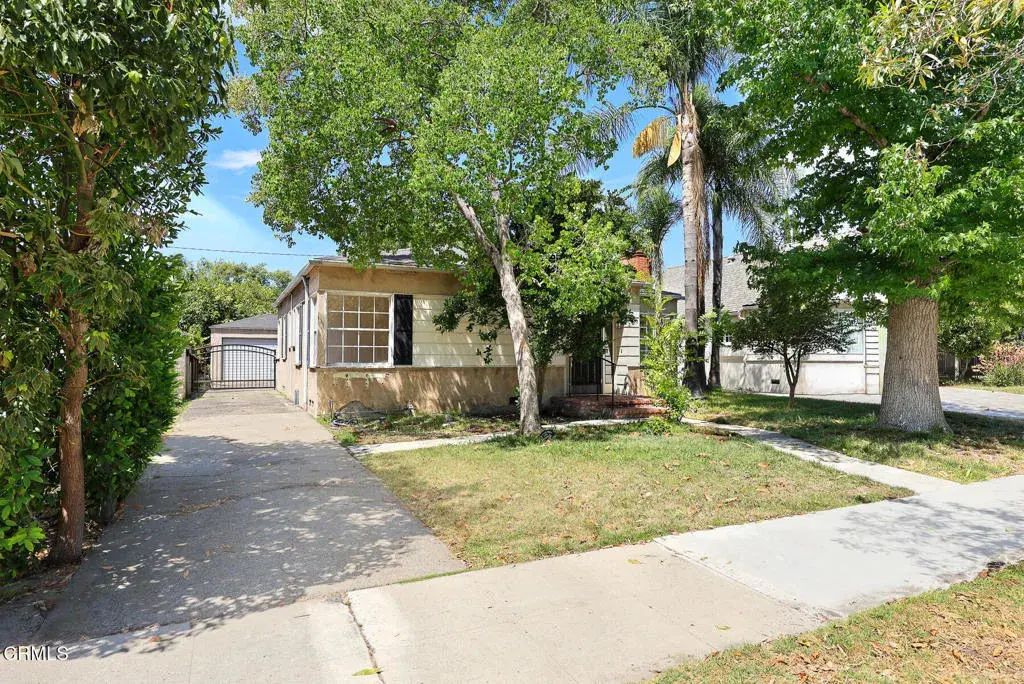 321 S Griffith Park Drive, Burbank