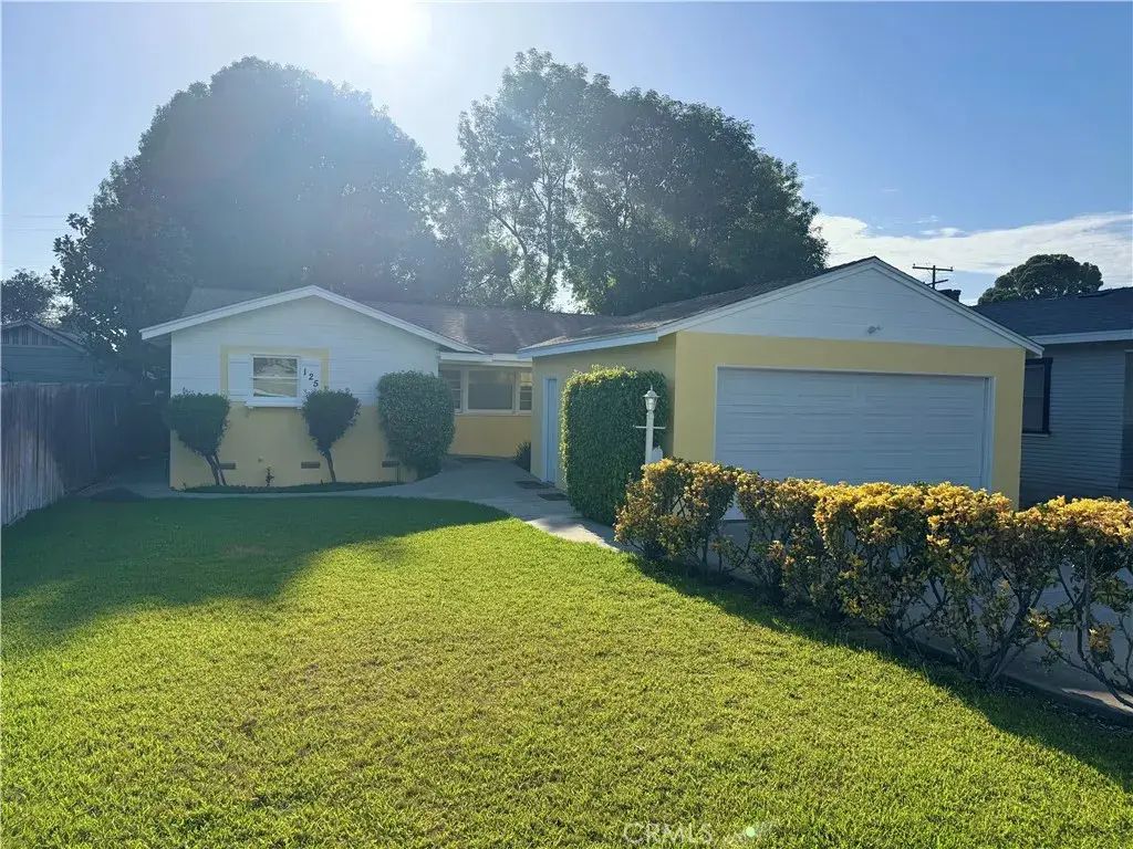 125 S Wildwood, Glendora