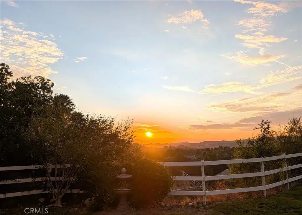 15435 Live Oak Springs Canyon, Canyon Country