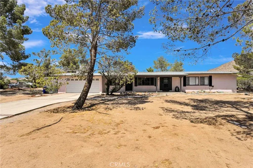 19282 Allegheny Road, Apple Valley