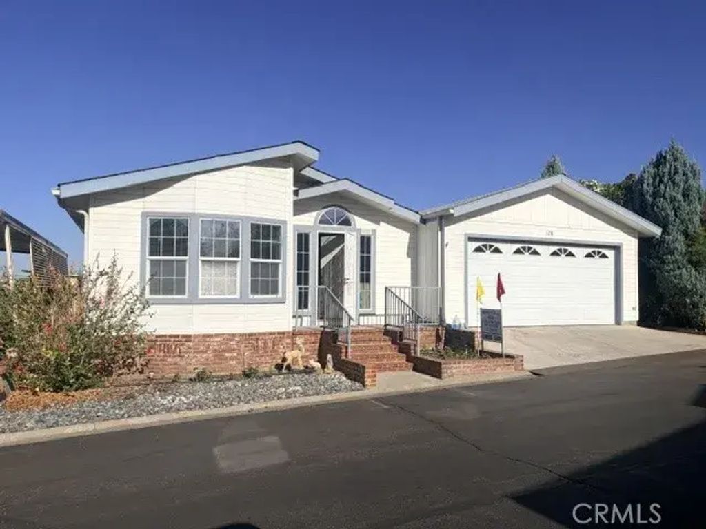 3850 Atlantic 128, Highland