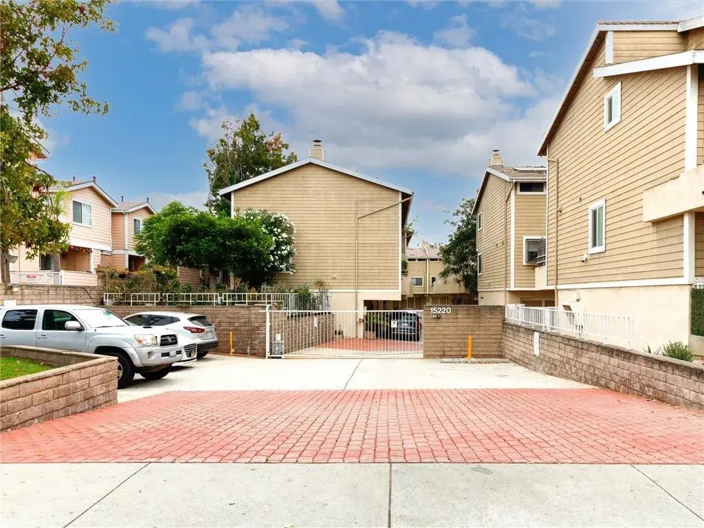 15220 S Normandie 401, Gardena