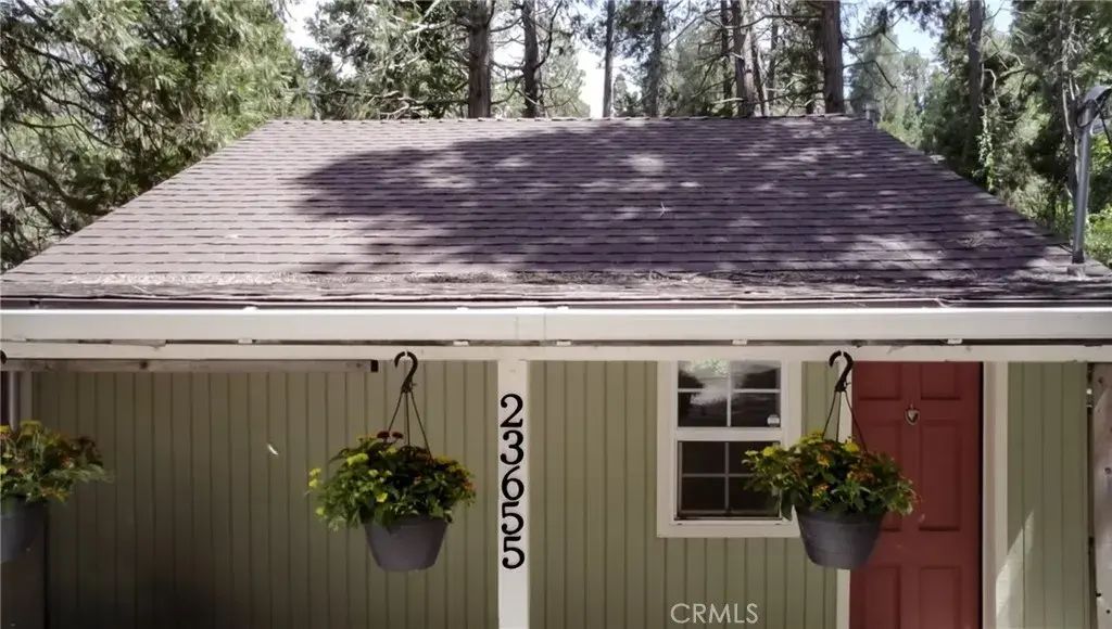 23655 Rocky Dell, Crestline