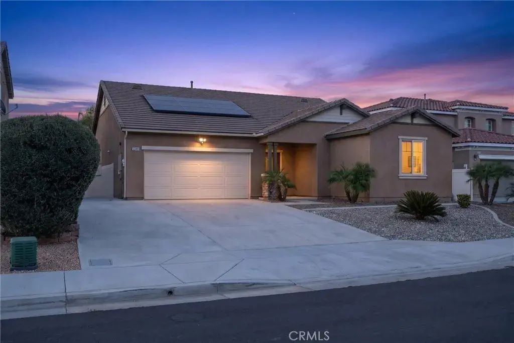 15450 Black Shadow, Moreno Valley