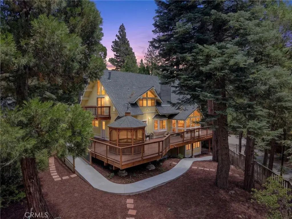 27427 Pinewood, Lake Arrowhead