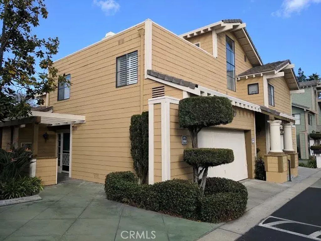 13449 Murphy Hill Drive, Whittier