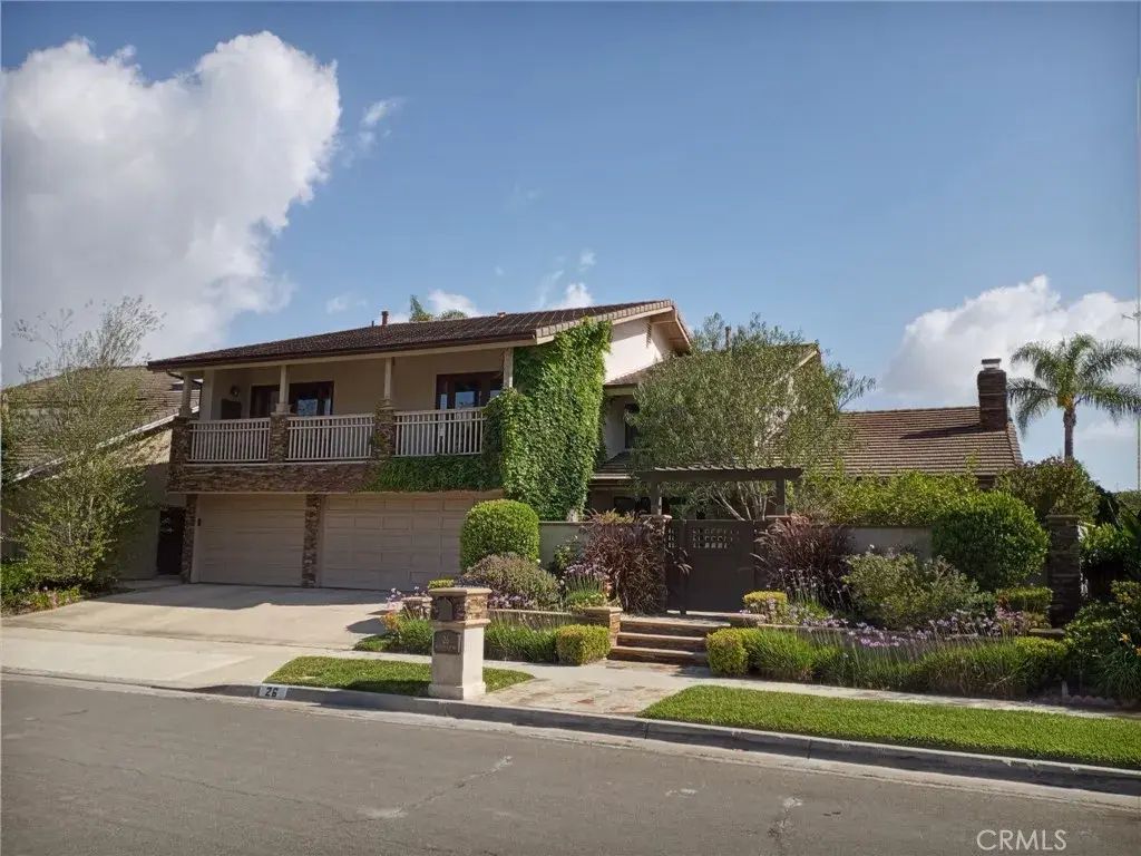 26 Mission Bay Drive, Corona Del Mar