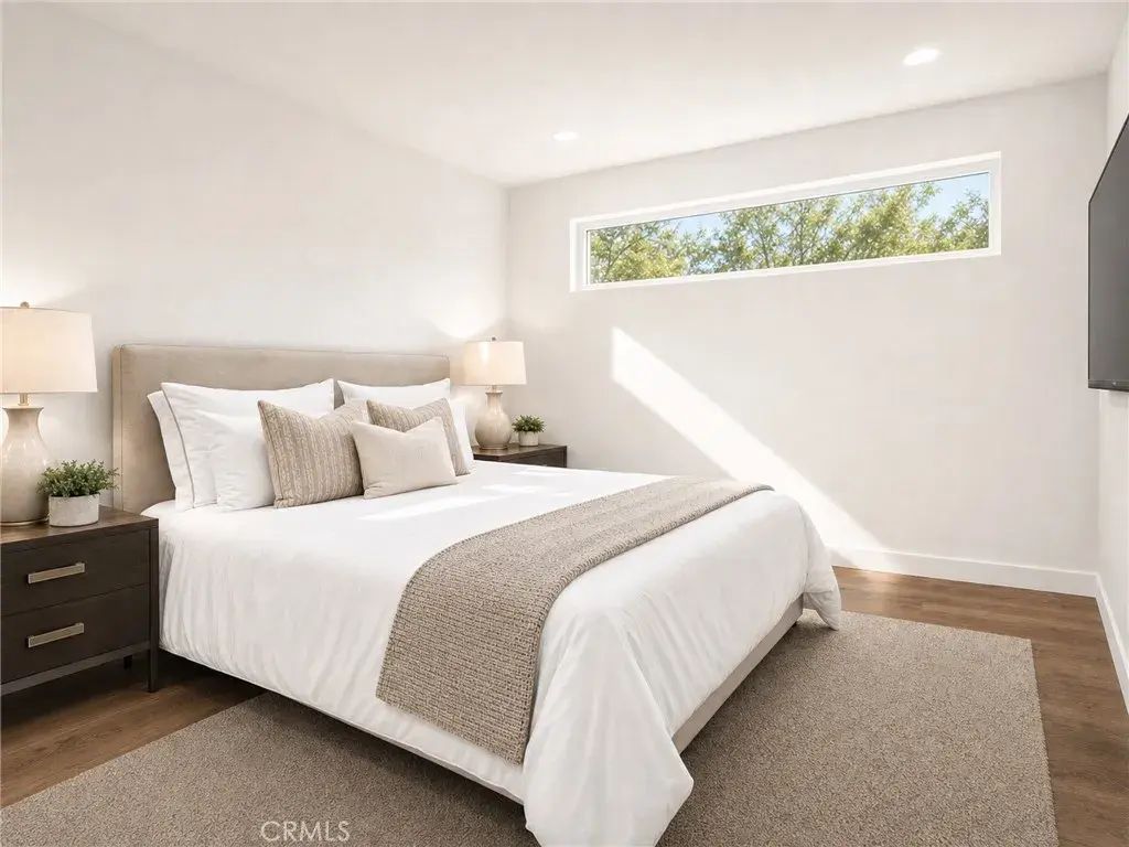 4737 Don Pio, Woodland Hills