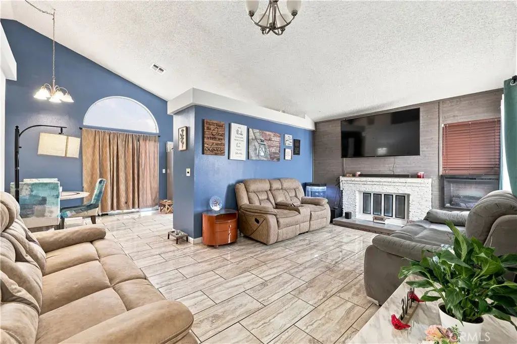 5344 Sunburst Drive, Palmdale