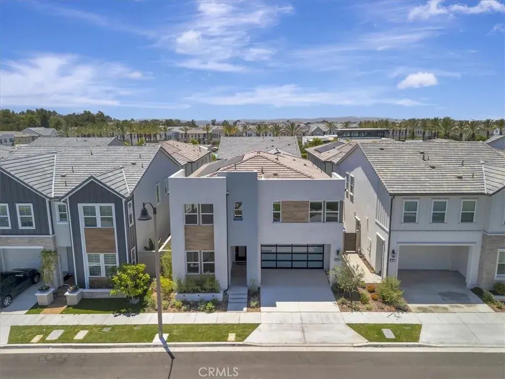 171 Bear Leaf, Lake Forest