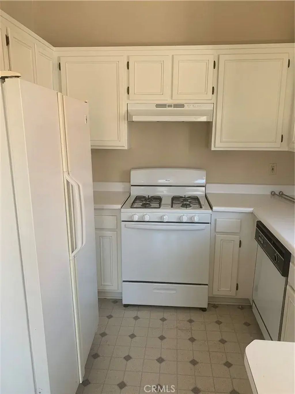 18107 Erik Court 464, Canyon Country