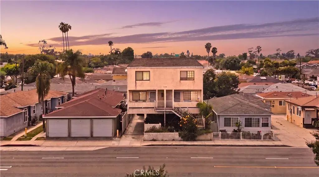 16313 Prairie 3, Lawndale