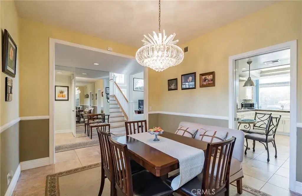 3 Klamath, Irvine