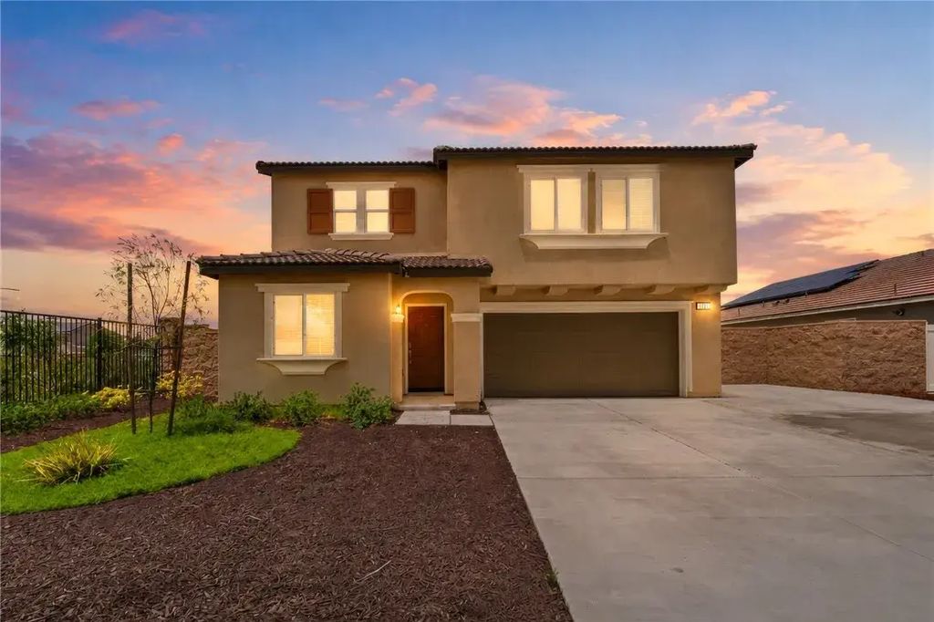 1385 Caprice Court, Hemet