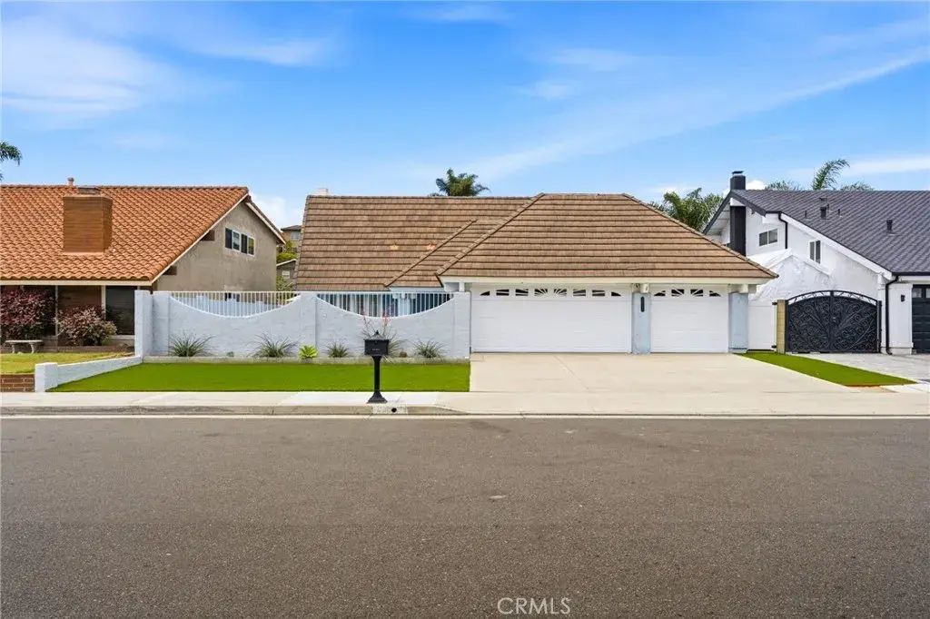 19151 Yacht Lane, Huntington Beach