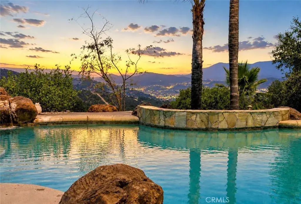 21330 Camino Arriba, Murrieta