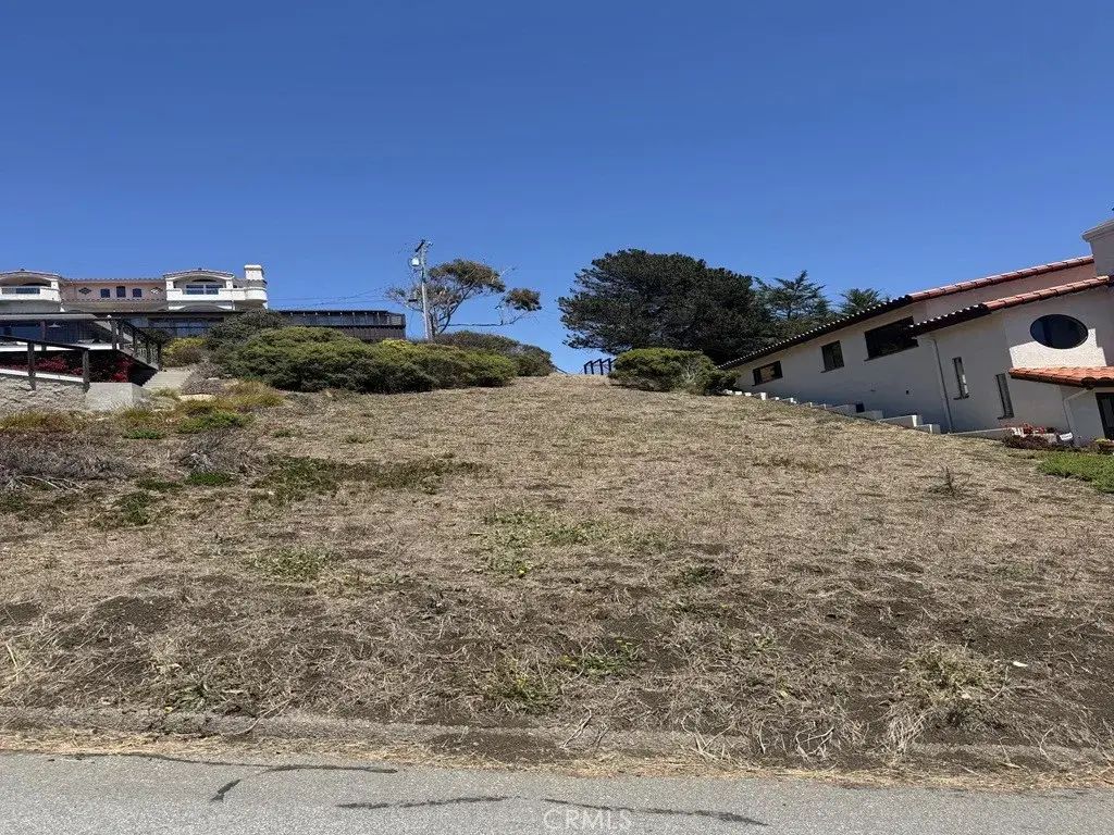 2875 Richard, Cayucos