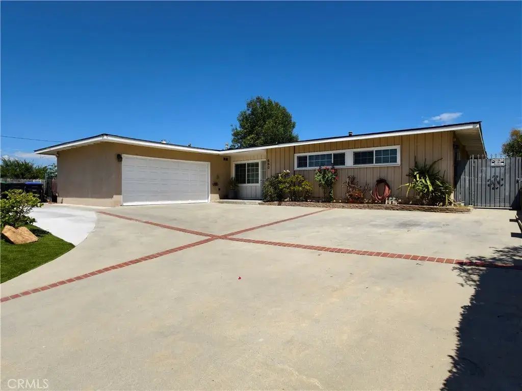 660 S Bradshawe Avenue, Monterey Park