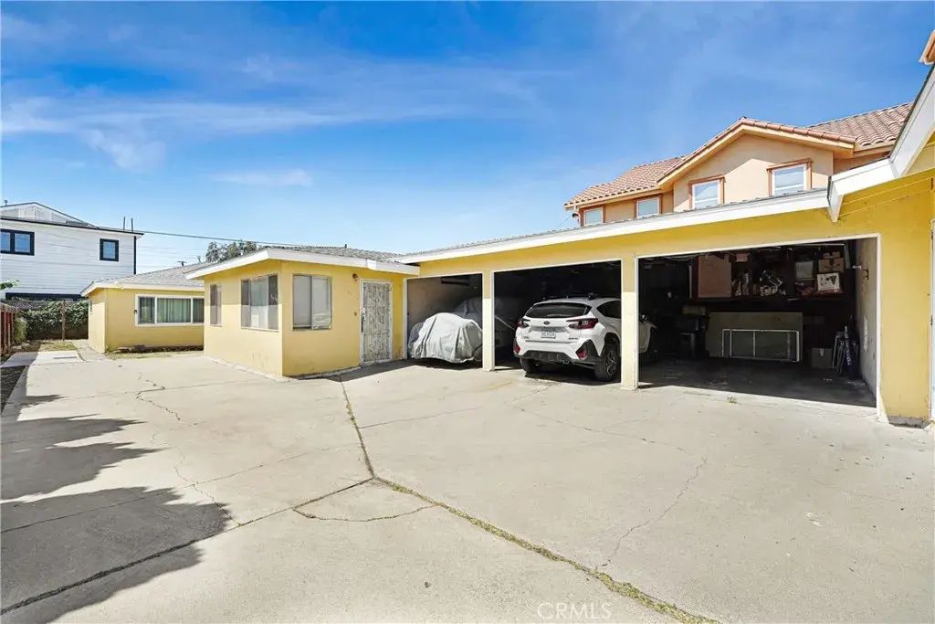 3818 W 111th Place, Inglewood