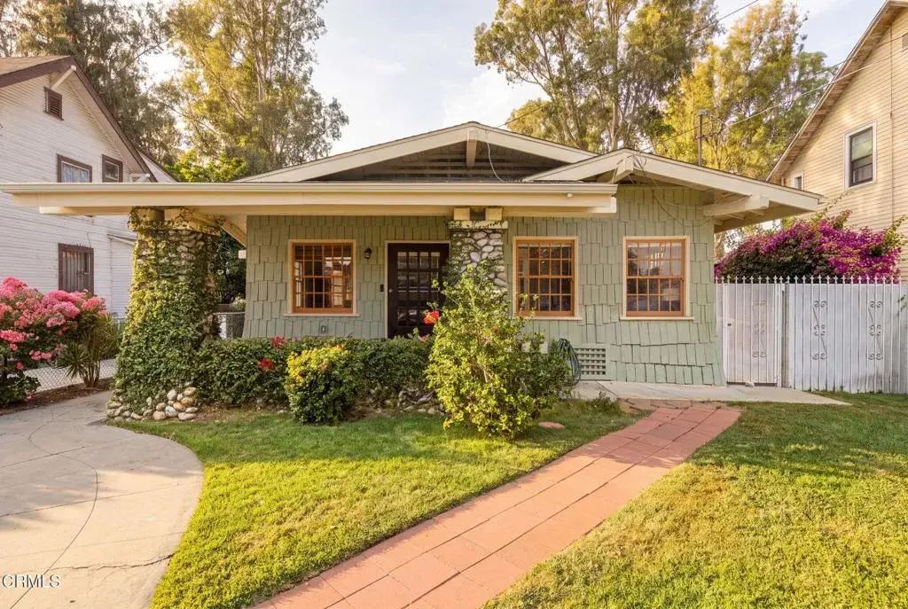 633 Camulos Street, Los Angeles