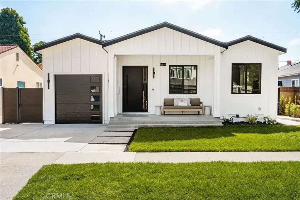 2124 Rutgers, Long Beach