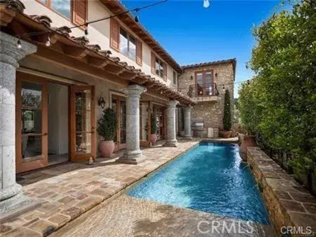 511 Fullerton, Newport Beach