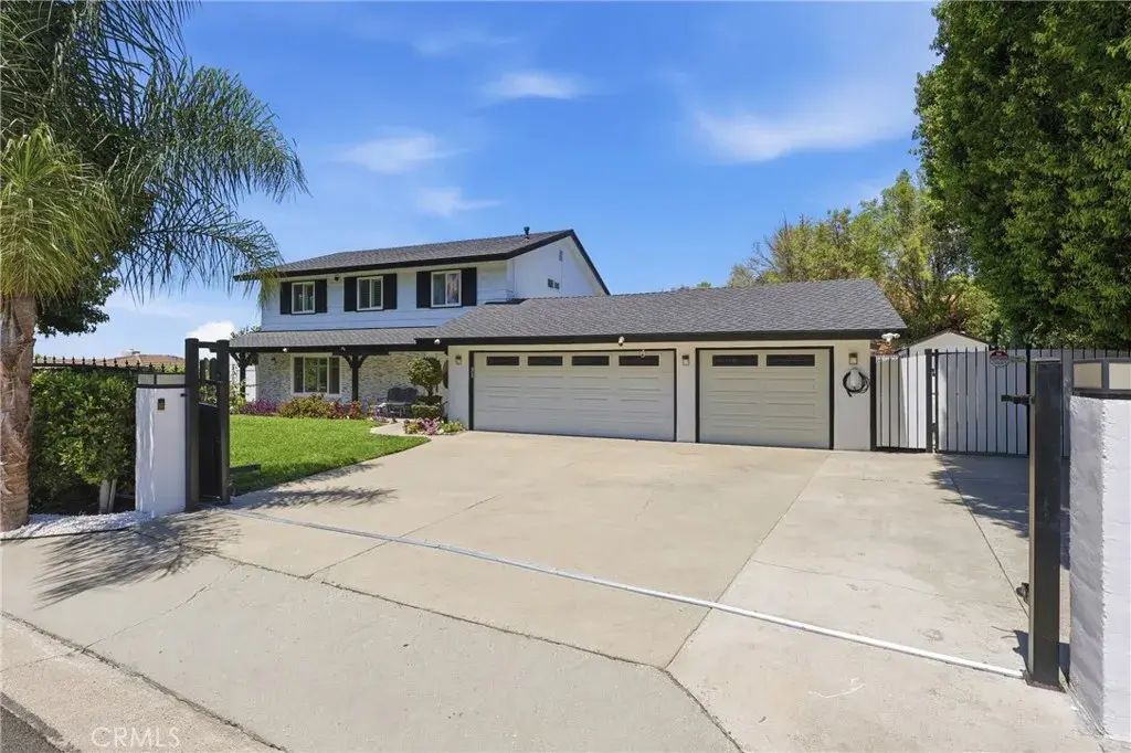 573 N Jalapa, Covina