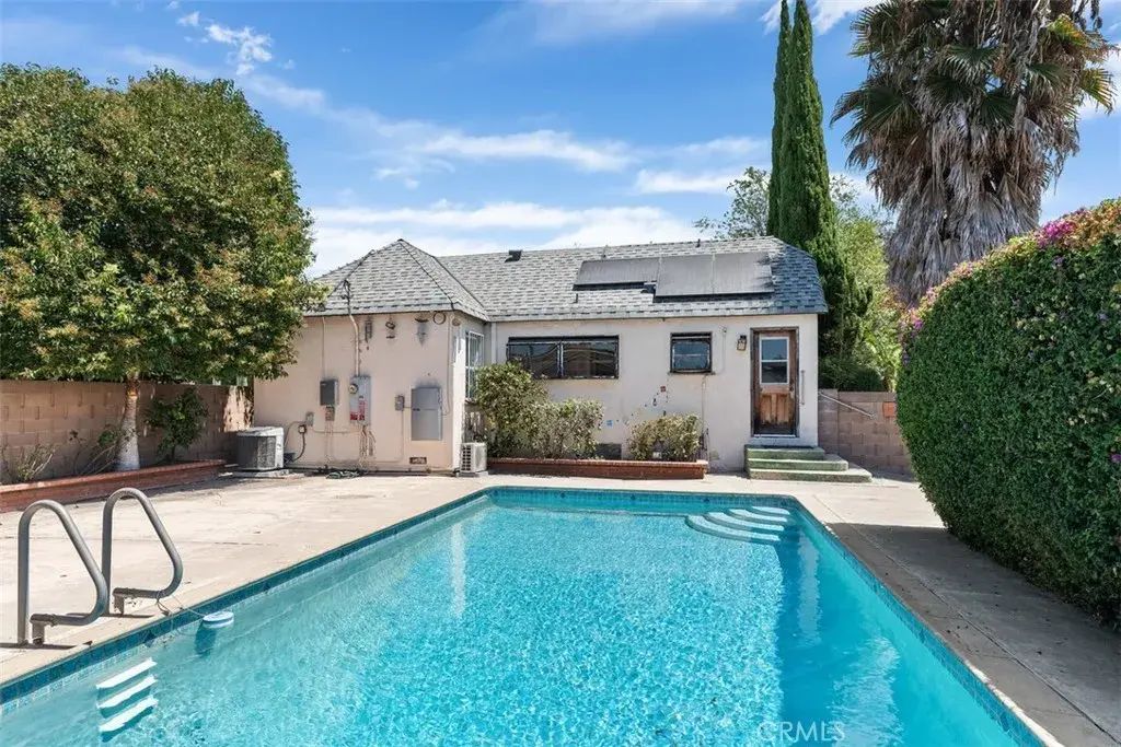 726 S Oak, Santa Ana