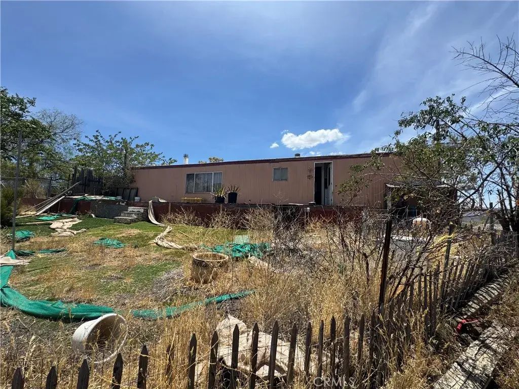 56725 Knollwood, Anza