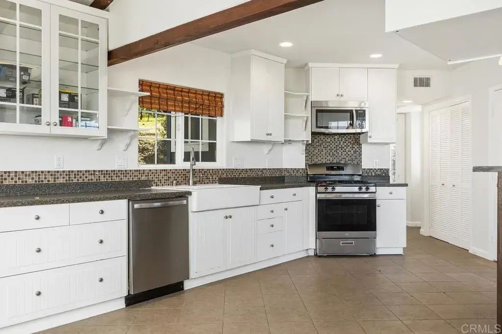 835 Barsby St Main House, Vista