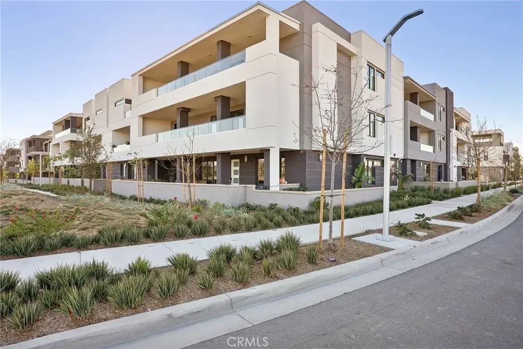 16123 Dawn Way 303, Tustin