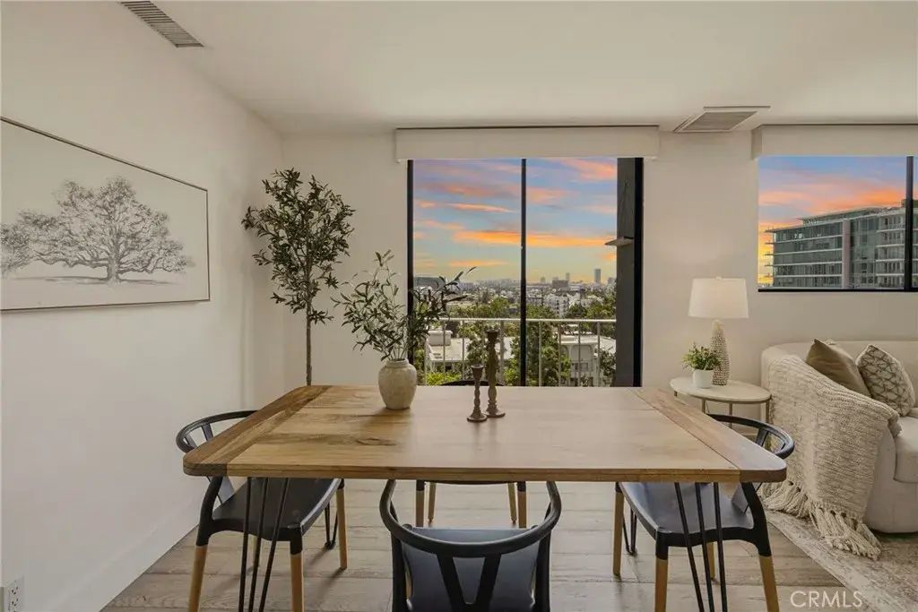100 S Doheny 707, Los Angeles