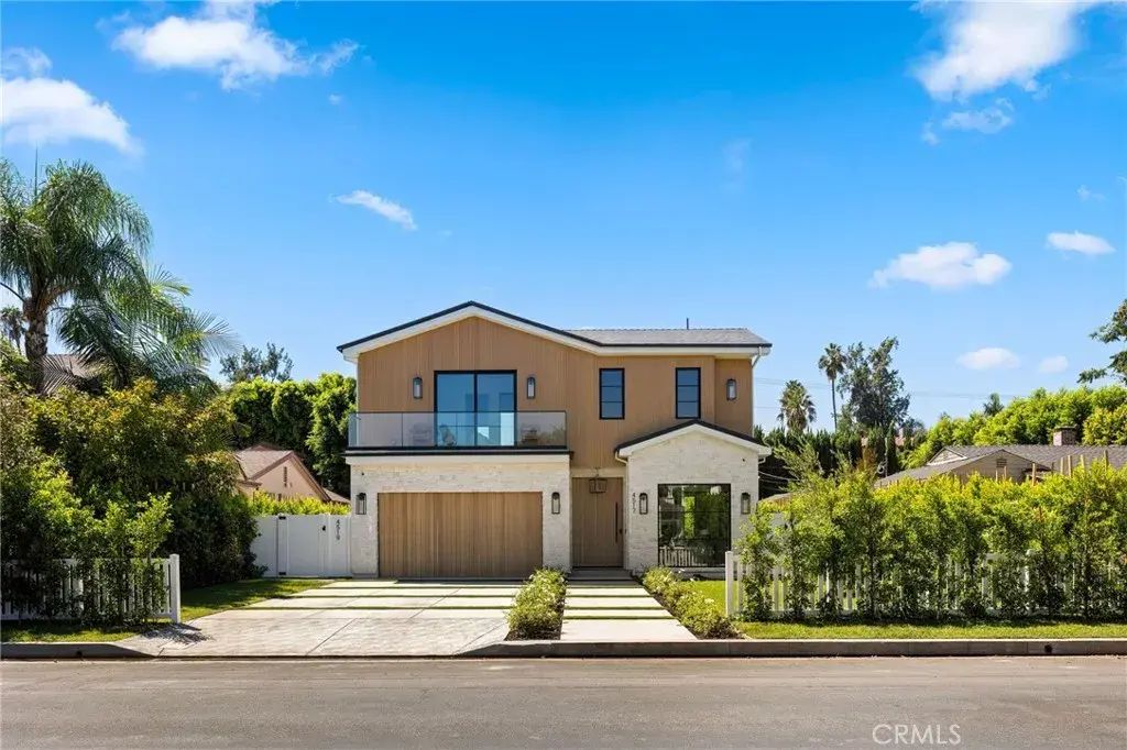 4517 Longridge Avenue, Sherman Oaks
