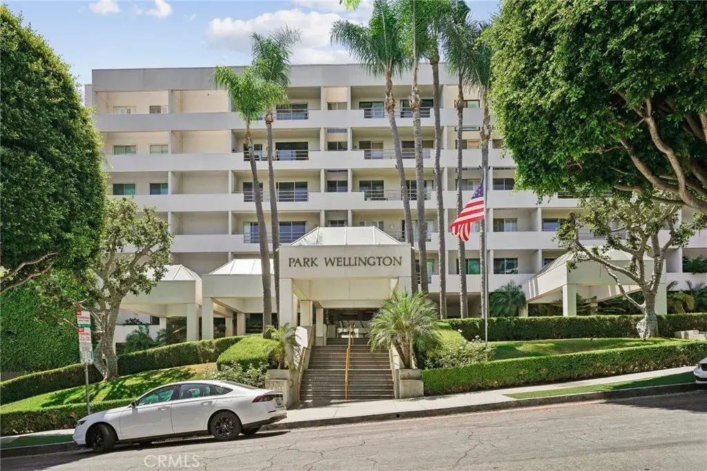 1131 Alta Loma, West Hollywood