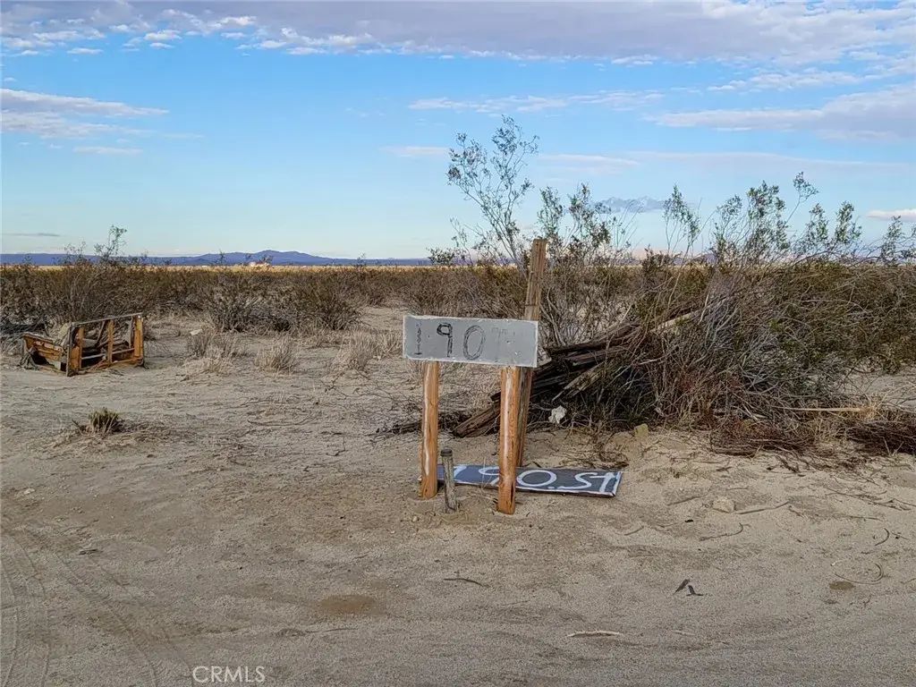 190 St E & Ave T4, Palmdale