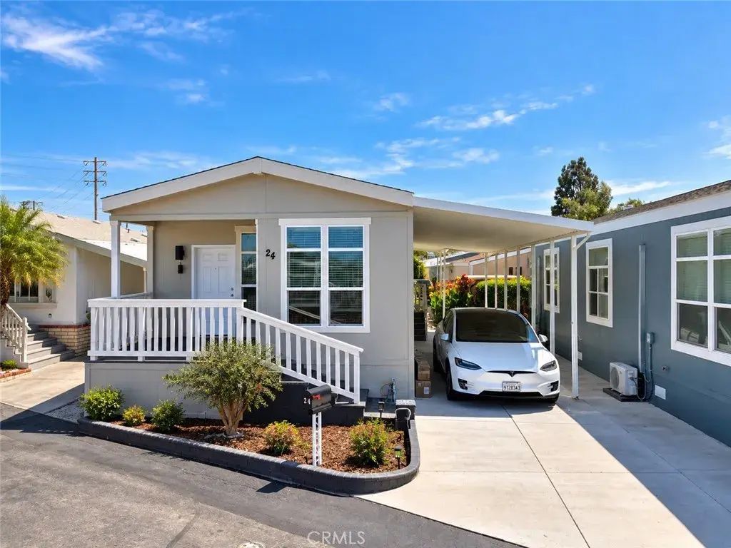 903 W 17th 24, Costa Mesa