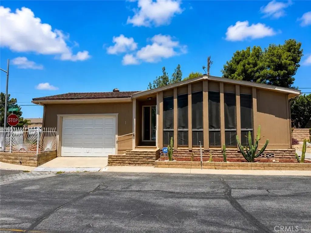 3800 W Wilson Street 1, Banning