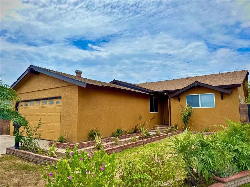 17809 Thornlake, Artesia
