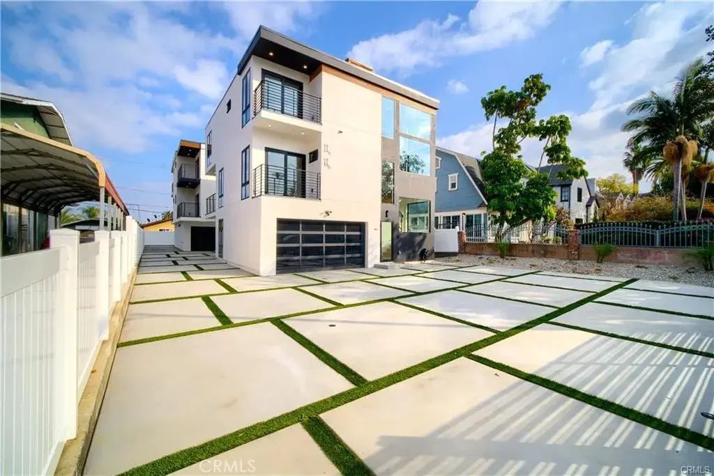 616 N Mariposa Ave Avenue, Los Angeles