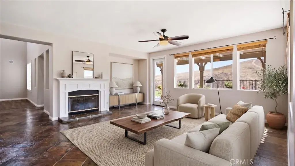 424 Peter Place, Simi Valley