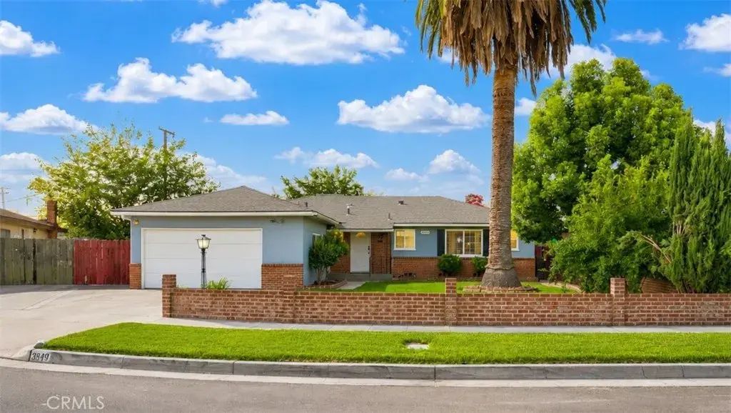 3849 E Dayton Avenue, Fresno