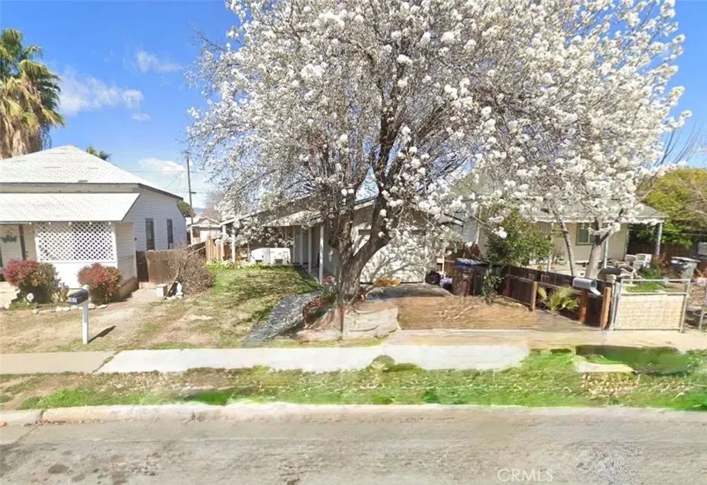 164 Jackson, Coalinga